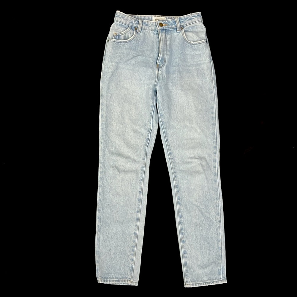 Rolla’s Dusters high rise slim boot cut jeans. Size 25 (4). Used.